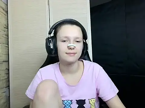 Diana-back online show from 11/15/25, 01:26