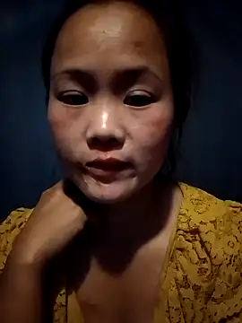 Snapshot of Alice_wo chatting on 10/05/25, 03:36 Alice wo online show from 10/05/25, 03:36