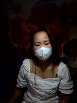 Snapshot of Alice_wo chatting on 10/14/25, 11:55 Alice wo online show from 10/14/25, 11:55