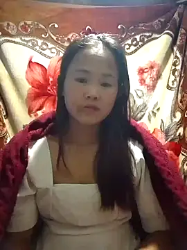 Snapshot of Alice_wo chatting on 10/07/25, 10:05 Alice wo online show from 10/07/25, 10:05