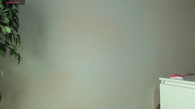 Snapshot of trixietaylor chatting on 02/12/26, 07:35 trixietaylor online show from 02/12/26, 07:35