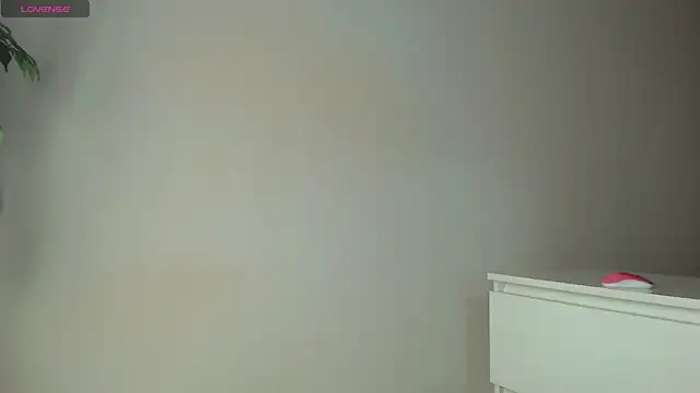 trixietaylor online show from 04/09/26, 08:04