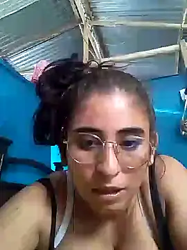 Snapshot of Brenda123- chatting on 09/30/25, 03:40 Brenda123- online show from 09/30/25, 03:40
