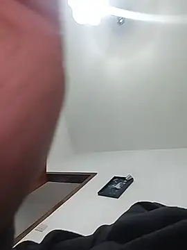 thonyx93 online show from 11/22/25, 01:43