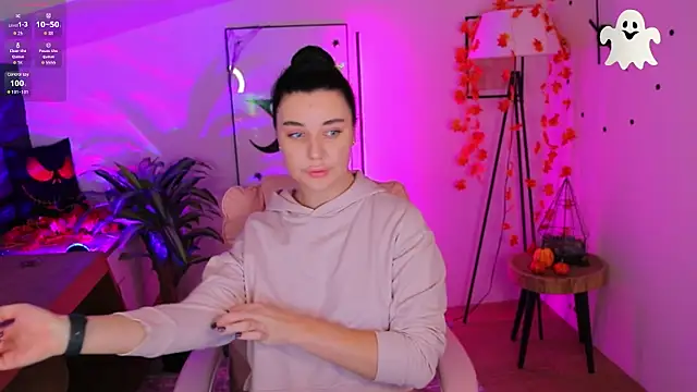 Black   Barbie online show from 11/02/25, 09:09