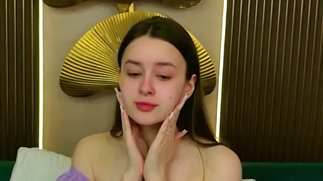 EvaSwen online show from 04/13/26, 06:06