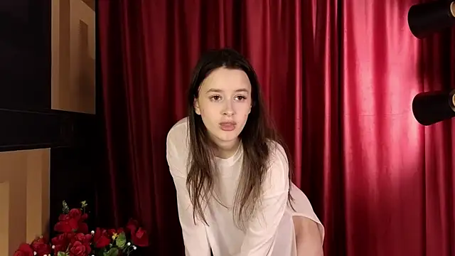 EvaSwen online show from 11/18/25, 10:13