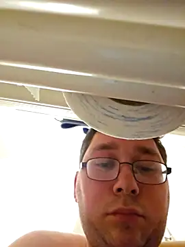 stivi2526 online show from 12/04/25, 10:09