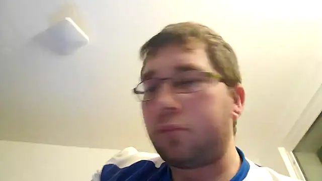 stivi2526 online show from 09/28/25, 09:44