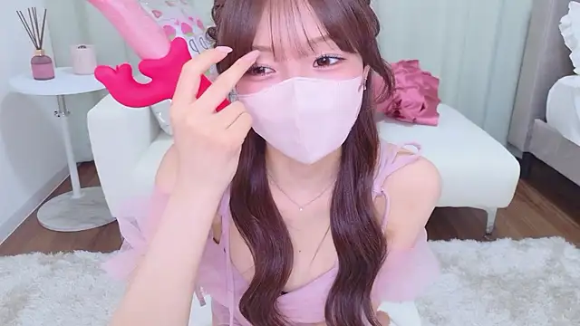 Seira  nn online show from 03/29/26, 01:13