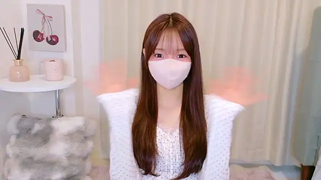 Snapshot of Seira__nn chatting on 02/07/26, 04:31 Seira nn online show from 02/07/26, 04:31