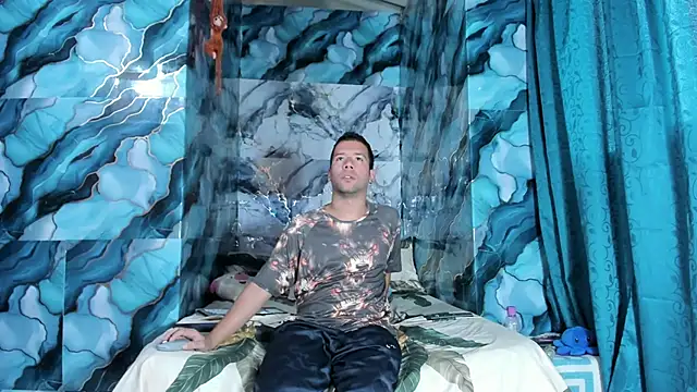 celesteyorucso1 online show from 10/10/25, 09:37