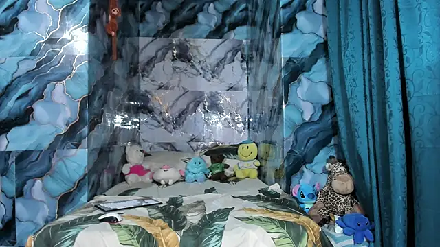 celesteyorucso1 online show from 11/29/25, 10:32