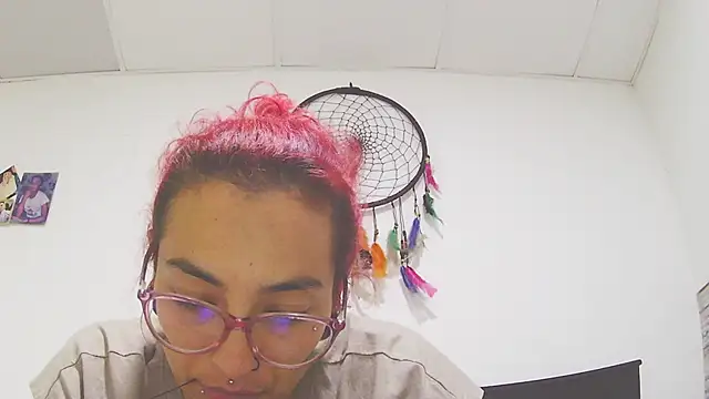 rojita-rojita online show from 09/29/25, 03:46