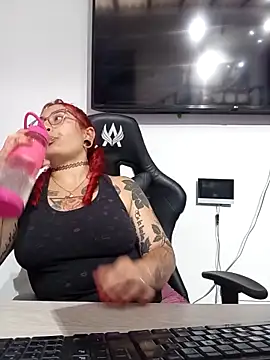 rojita-rojita online show from 11/26/25, 10:32