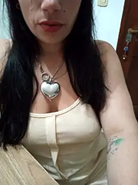 Amarteverdaderamente online show from 12/04/25, 03:16