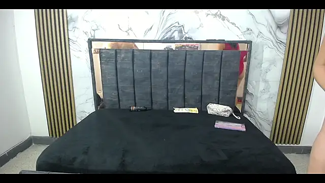 Snapshot of genesis_and_alex chatting on 12/16/25, 07:40 genesis and alex online show from 12/16/25, 07:40