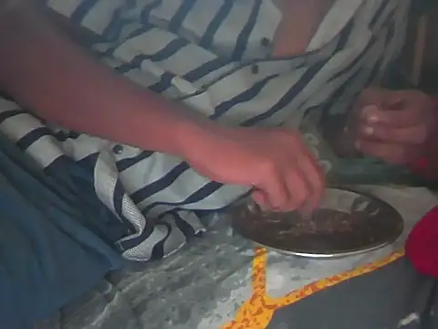 Hhhggghrrr3219 online show from 11/02/25, 06:51