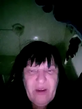 Apeesynka55211 online show from 12/04/25, 09:08