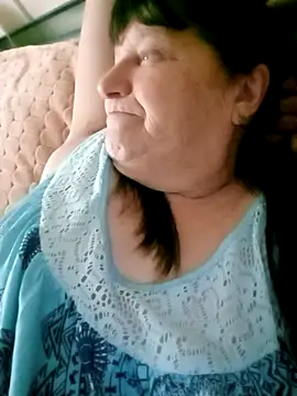 Apeesynka55211 online show from 11/10/25, 09:36