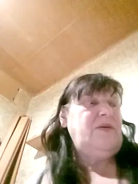 Apeesynka55211 online show from 12/18/25, 07:18