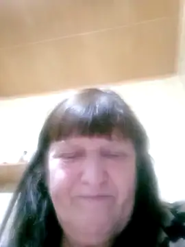 Apeesynka55211 online show from 10/17/25, 05:37