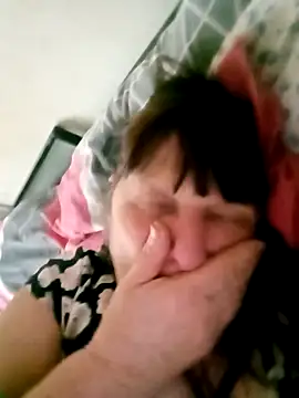 Apeesynka55211 online show from 11/17/25, 10:19