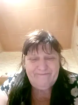 Apeesynka55211 online show from 11/17/25, 10:36