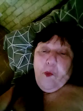 Apeesynka55211 online show from 04/05/26, 04:41