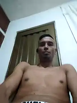 Snapshot of exotico2323 chatting on 12/21/25, 01:46 exotico2323 online show from 12/21/25, 01:46