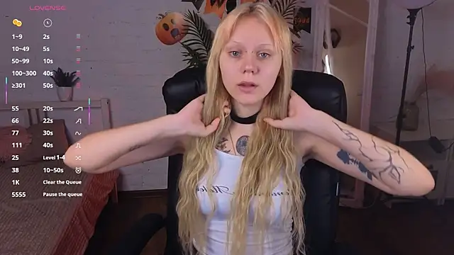 kitten murray  online show from 10/30/25, 06:01