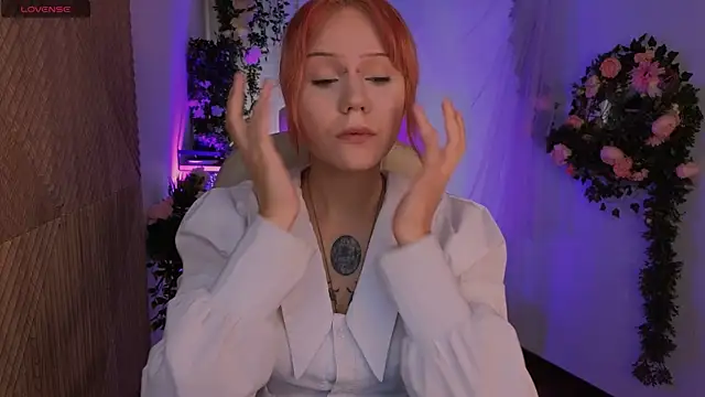 kitten murray  online show from 10/13/25, 05:53