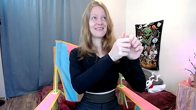 naughtyfox89 online show from 10/13/25, 05:25