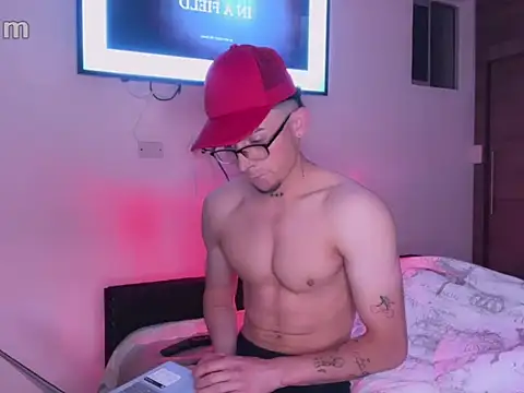 strongManLatino online show from 10/06/25, 12:56