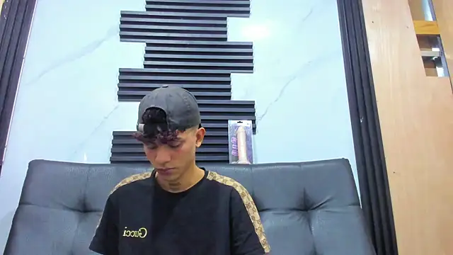 milo crave online show from 10/07/25, 12:50