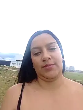 Snapshot of Sexy_Nayra_outdoors chatting on 09/29/25, 08:14 Sexy Nayra outdoors online show from 09/29/25, 08:14