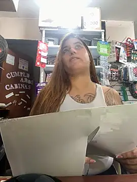 Snapshot of violeticafox chatting on 10/07/25, 04:41 violeticafox online show from 10/07/25, 04:41