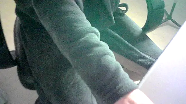 nobby2012 online show from 04/12/26, 03:59