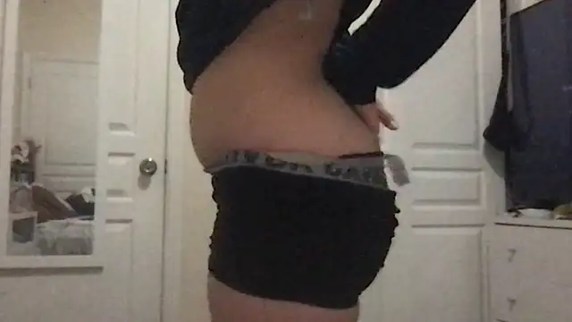 bunnygorl12 online show from 02/28/26, 08:03