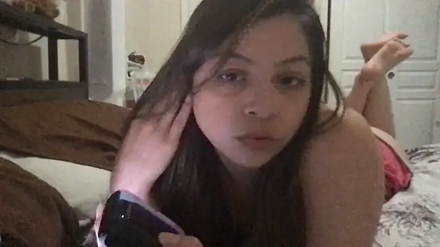 bunnygorl12 online show from 04/16/26, 05:30