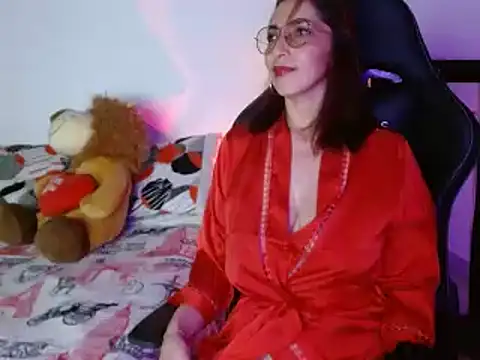 Snapshot of Angel_blackhot chatting on 10/26/25, 12:00 Angel blackhot online show from 10/26/25, 12:00