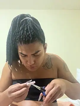 RobertaxGutierrez online show from 02/15/26, 01:28