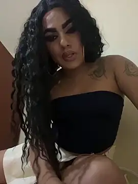 RobertaxGutierrez online show from 12/01/25, 03:18