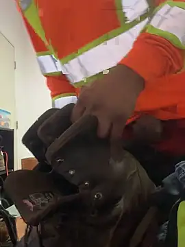 Snapshot of UrfavDilf69 chatting on 11/11/25, 12:33 UrfavDilf69 online show from 11/11/25, 12:33