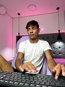 cherub  online show from 12/05/25, 12:37