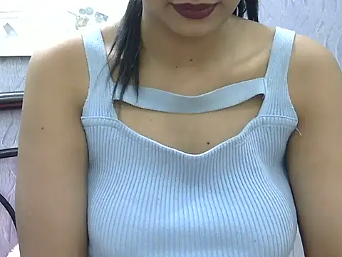 Snapshot of SEXY_DOLL88 chatting on 04/19/26, 03:35 SEXY DOLL88 online show from 04/19/26, 03:35