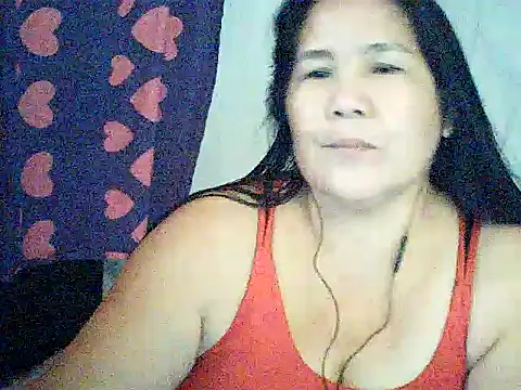 Snapshot of milagrose_rose chatting on 06/11/26, 01:49 milagrose rose online show from 06/11/26, 01:49
