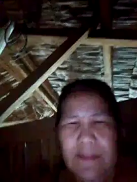 Snapshot of milagrose_rose chatting on 04/12/26, 01:03 milagrose rose online show from 04/12/26, 01:03