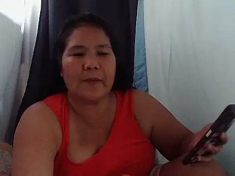 Snapshot of milagrose_rose chatting on 03/21/26, 02:57 milagrose rose online show from 03/21/26, 02:57