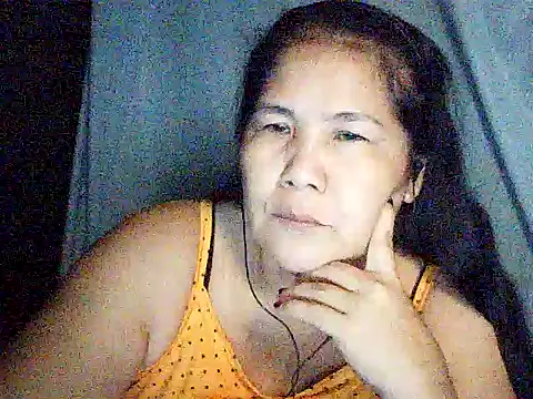 Snapshot of milagrose_rose chatting on 06/17/26, 04:39 milagrose rose online show from 06/17/26, 04:39